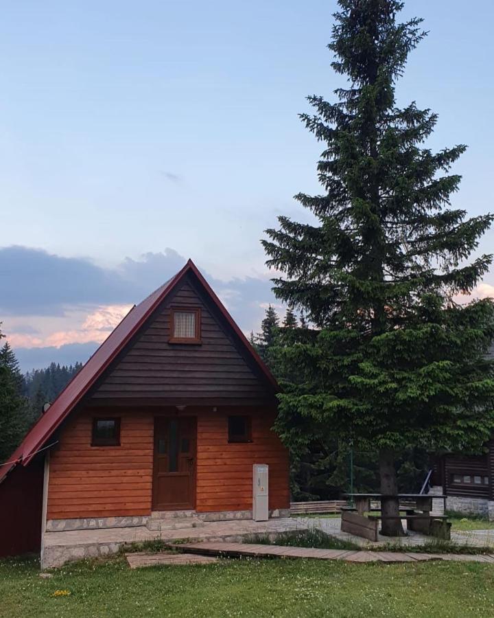 Bungalows Krstajic Жабляк Екстер'єр фото