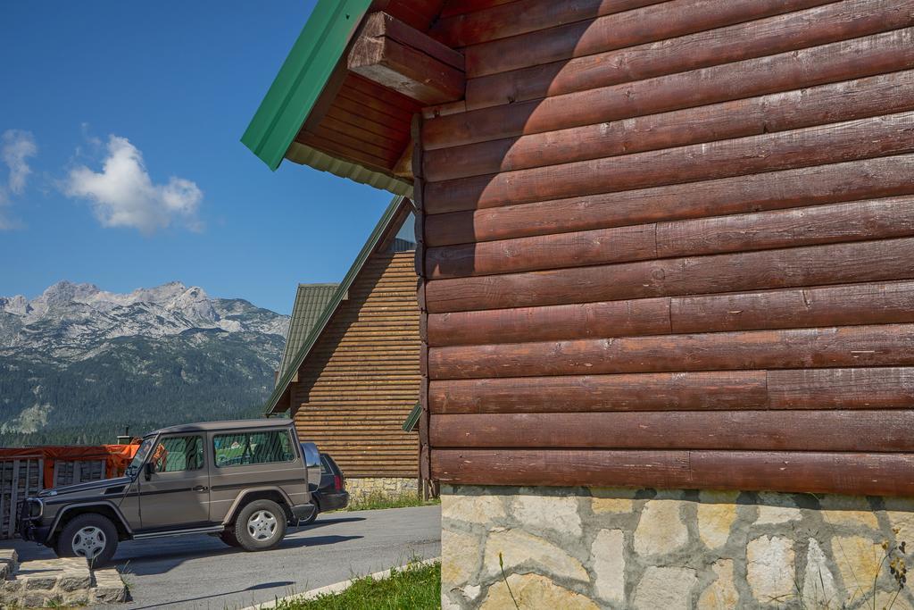Bungalows Krstajic Жабляк Екстер'єр фото