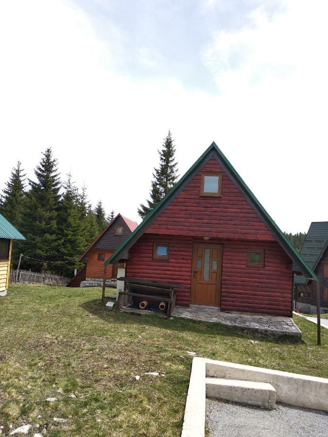 Bungalows Krstajic Жабляк Екстер'єр фото